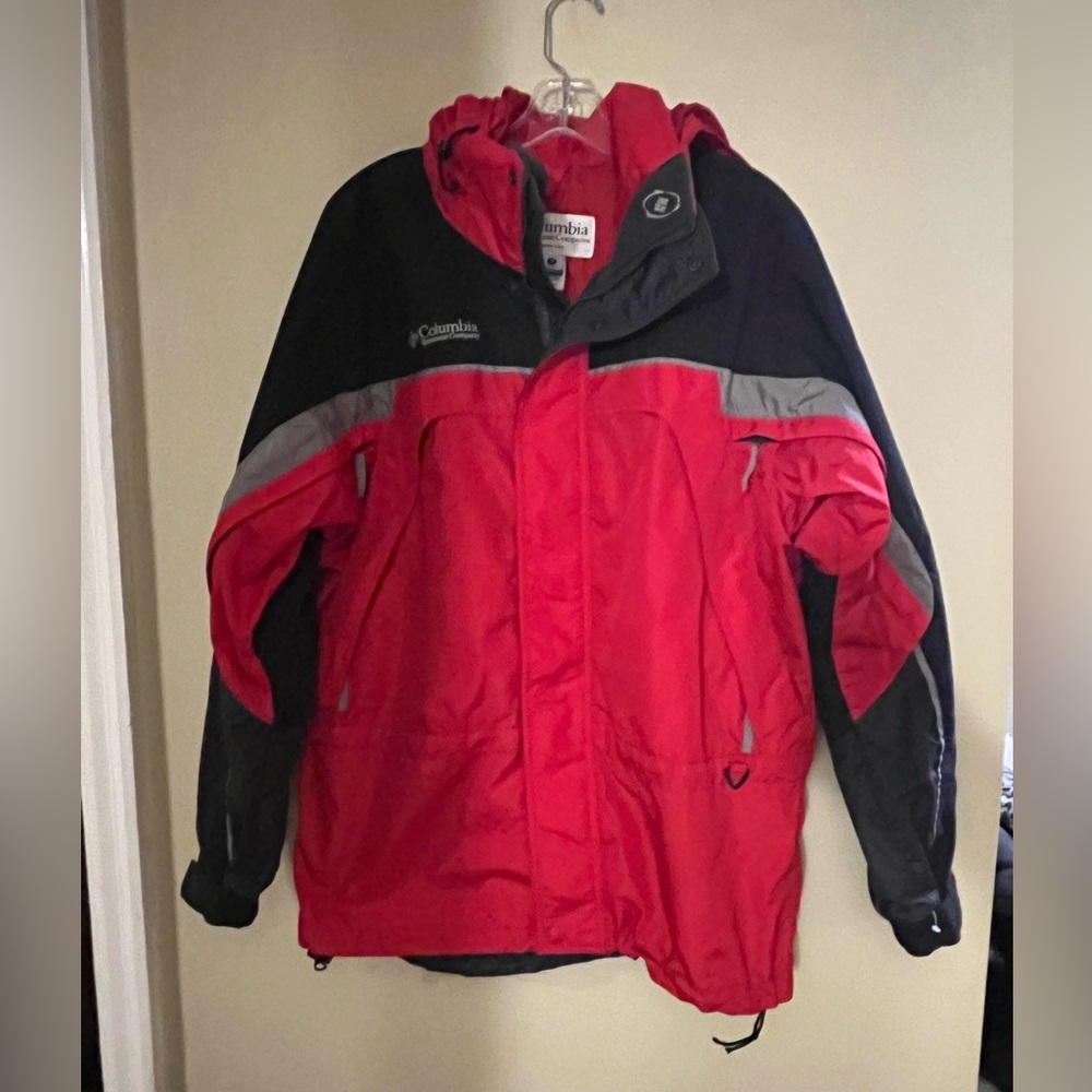 Columbia Men’s Fire Ridge Jacket Coat reflective trim. Red black gray color M